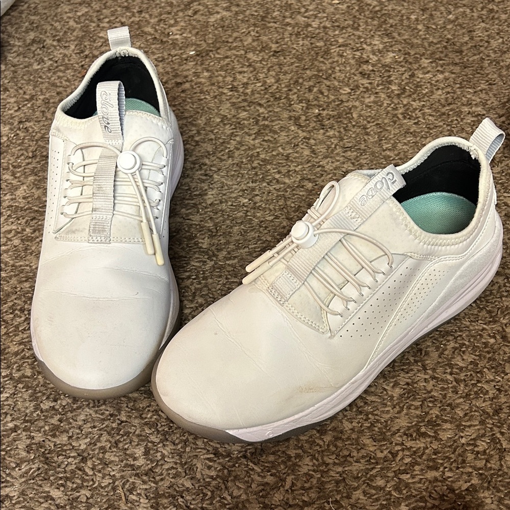 Clove Off-White Slip-On  Nursing Sneakers